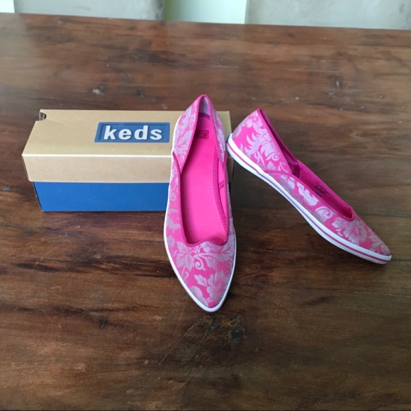 pointy toe keds